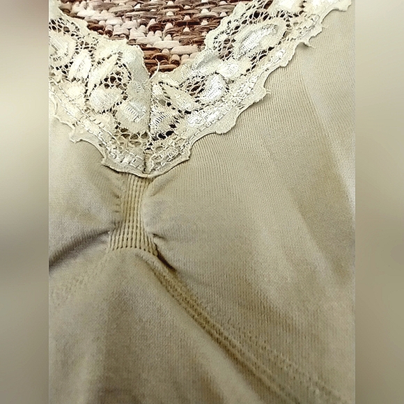 Tank Cami M.USA Nylon/spandex lace Trim Tank Top Cami - Picture 8 of 12